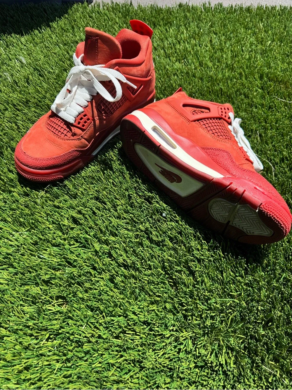 Jordan Retro 4 Sneakers in Red with White Laces